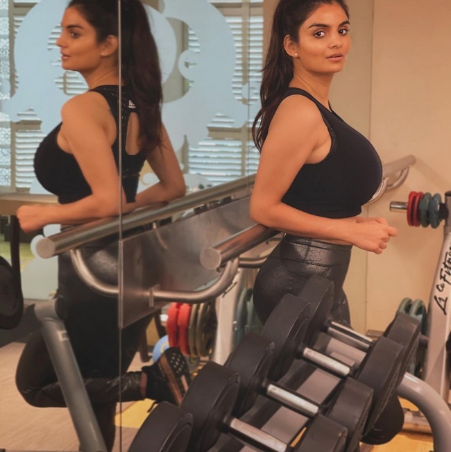 Anveshi%20Jain%20Is%20Stunning%20Workout