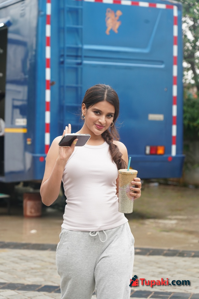 Nidhhi%20agerwal%20Spotted%20at%20Film%2