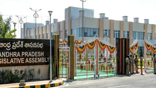 సీఎం సహాయనిధిని కొల్లగొట్టారు?