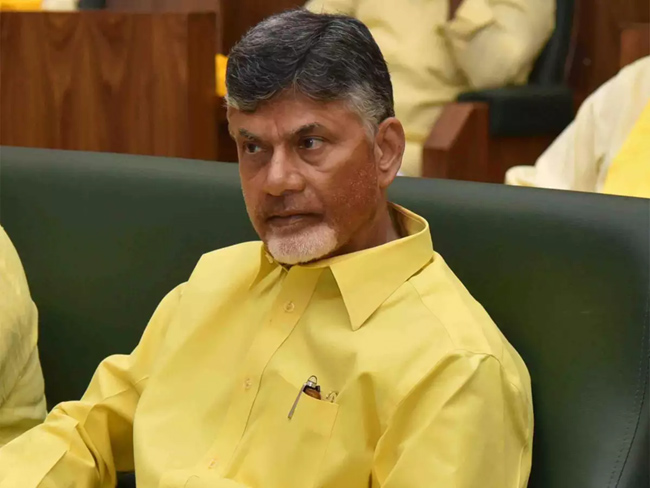 కాకినాడ మీద చంద్ర‌బాబు దృష్టి, నిల‌బెట్టుకుంటారా?