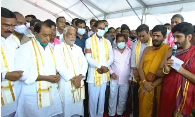 Foundation stone for TRS Bhavan in Delhi laid by KCR