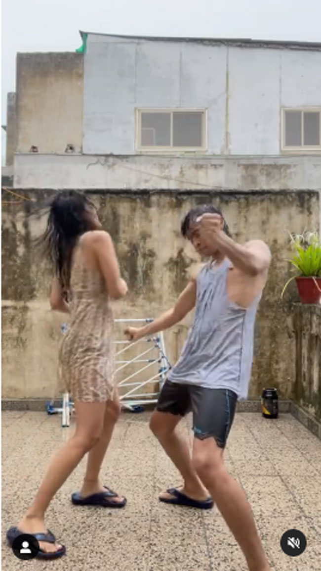 వీడియో : బాయ్ ఫ్రెండ్ తో వర్షంలో హాట్ డాన్స్‌