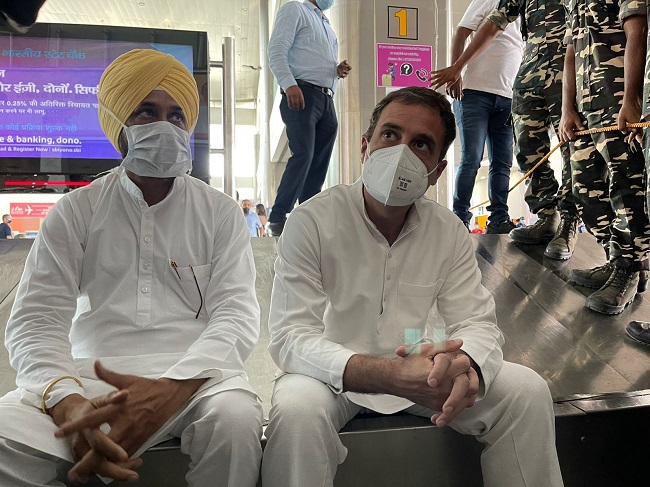 జగన్ కు అప్పట్లో ఎదురైన అనుభవం లాంటిదే తాజాగా రాహుల్ కు..  తేడా ఇదే!