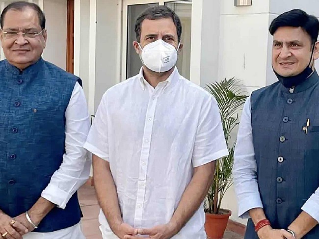 Uttarakhand Crisis: BJP Minister leaves party for Congress!