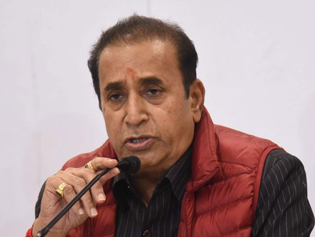 మనీ లాండరింగ్ కేసులో కస్టడీకి మాజీ హోంమంత్రి