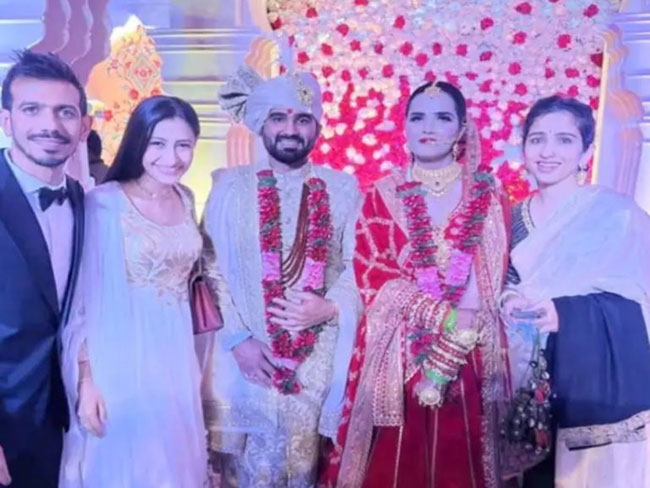 పెళ్లి చేసుకున్న రాజస్థాన్ రాయల్స్ ఆల్‌రౌండర్ !