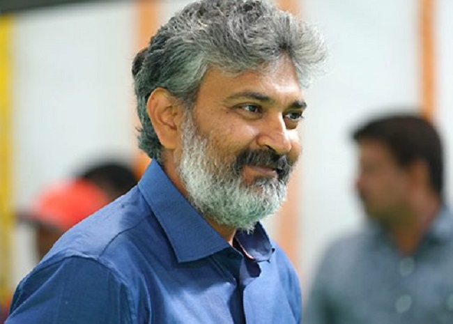 వాళ్లను స్టార్స్ ను చేసింది పూరినే : రాజమౌళి