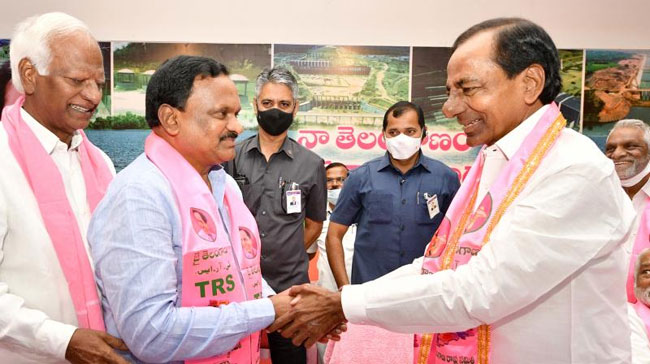 `వ‌రి వేస్తే.. జైలే!` అన్న క‌లెక్ట‌ర్‌కు ఎమ్మెల్సీ..!