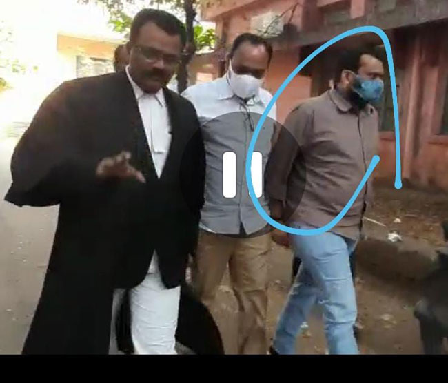 నటుడు, నిర్మాత బండ్ల గణేష్ కు అరెస్ట్ వారెంట్..