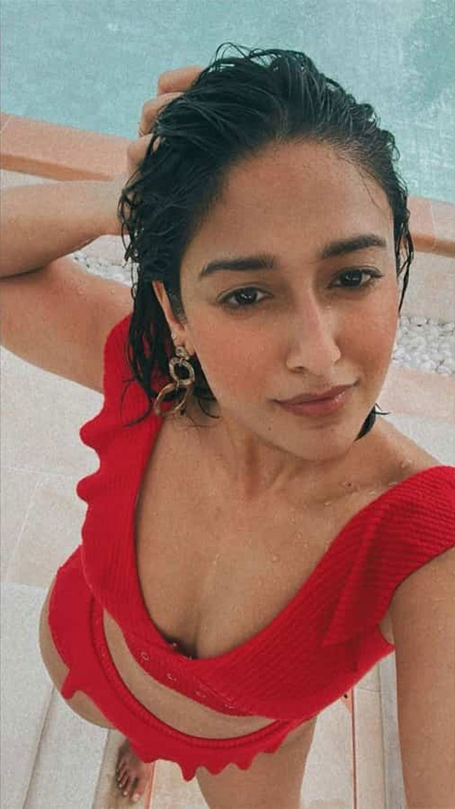 ఫోటో స్టోరి: ఇలియానా రెడ్ హాట్ బికినీ వైర‌ల్