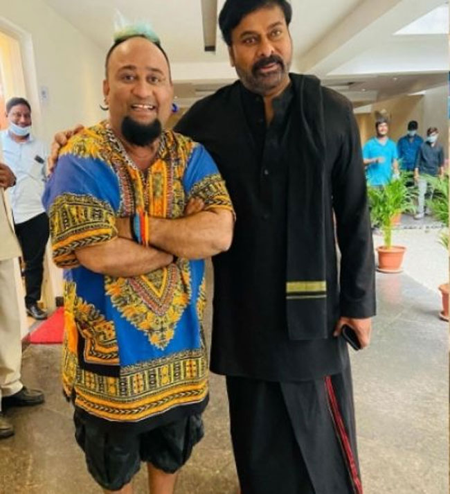 మెగాస్టార్ సినిమాలో ఛాన్స్ కొట్టేసిన లోబో!