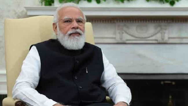 మెల్లిగా దిగొస్తున్న మోడీ