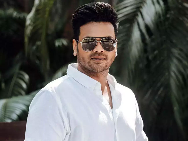 కరోనా బారిన పడ్డ టాలీవుడ్ యువ హీరో..!