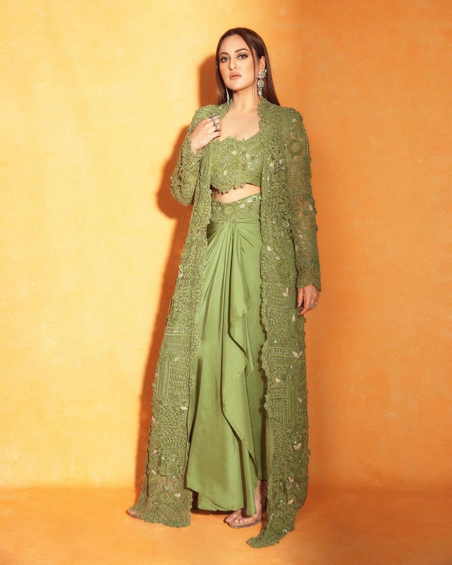 Sonakshi Sinha Ravishing Looks in Green Dress