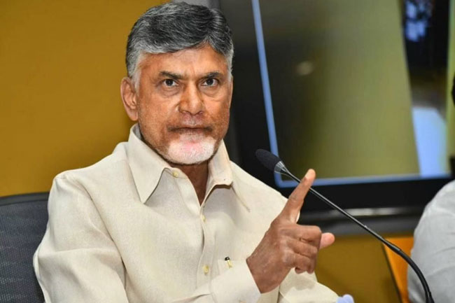 కులాల కుంప‌ట్ల‌ను రాజేస్తున్నారు.. చంద్ర‌బాబు ఫైర్‌