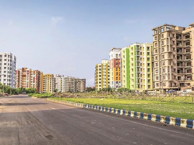 ఏడాదిలో హైదరాబాద్ లో ఇళ్ల అమ్మకాల లెక్క తెలిస్తే సర్ ప్రైజ్