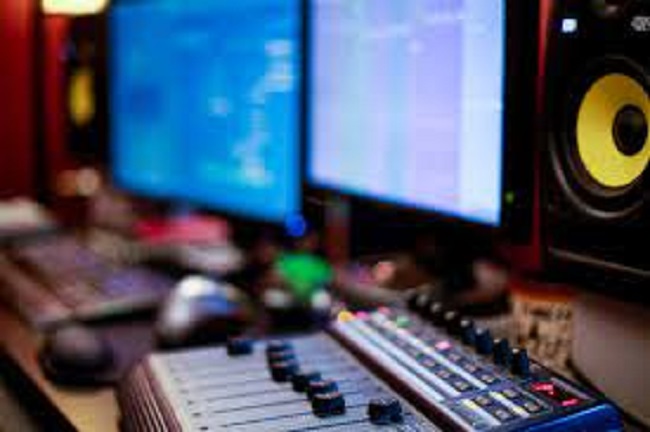 Star Music Composer Piling Up More Burden On Producers!