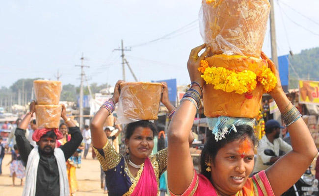 Telangana IG inspects Medaram Festival arrangements!