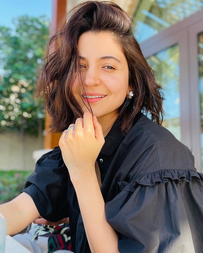 Anushka Sharma Looking Pretty in White Dress