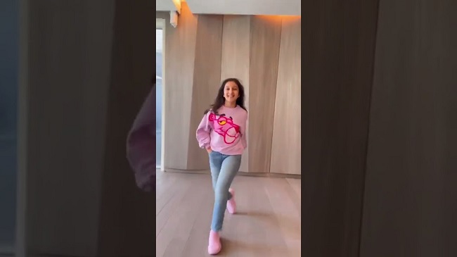 Sithara grooves to her dad Maheshs Kalavathi!