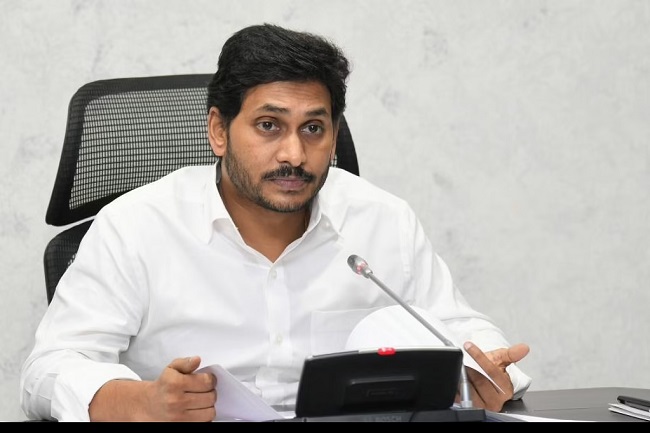 కేకలేయాల్సిన చోట లేఖలతోనా... ?