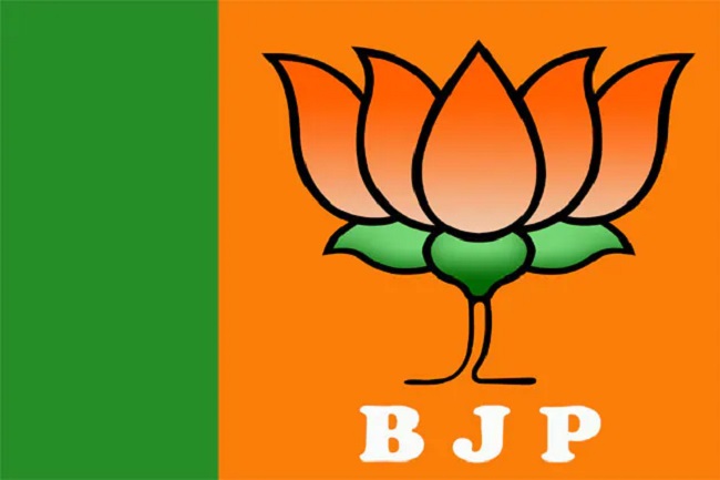 BJPs Operation 17:  Konda, Komatireddy, Ponguleti being wooed by top leadership