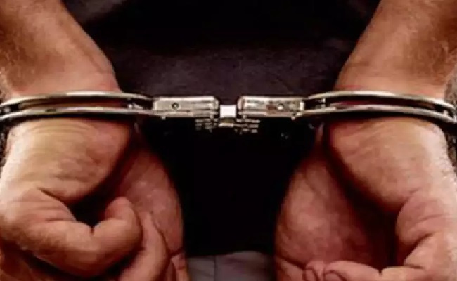 Software Engineer Accused of Posting Nude Pictures Arrested!