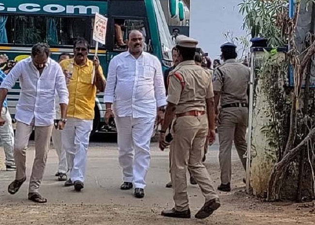 టీఢీపీ : అరెస్టులకూ పొలిటికల్ మైలేజ్ కూ లింకేంటి?