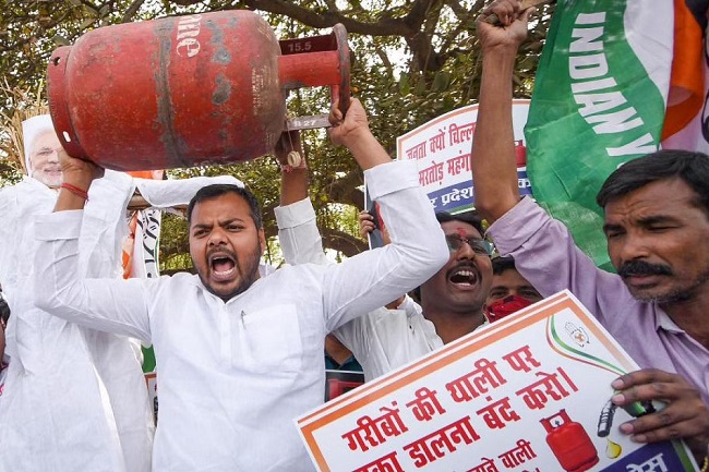 మోడీ భాషలో ఆయన పాలనకు అర్థమయ్యే సరికొత్త నిరసన