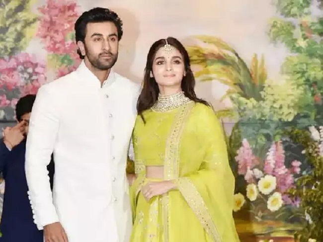 ఆలియా పెళ్లి హడావుడి.. డ్రస్‌ డిజైనర్స్ వీళ్లే