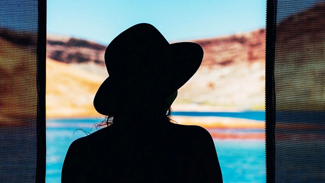 Buzz: A crazy actress slashes her remuneration to almost half