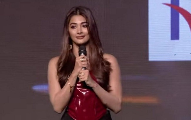 మరోసారి విజయ్ జోడీ కట్టాలనుంది: పూజ హెగ్డే