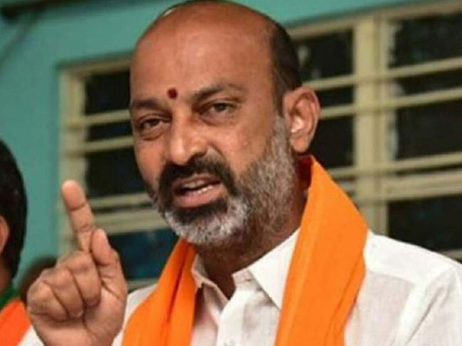 15 సీట్ల పేరుతో బండి సంజయ్ మరో సంచలనం