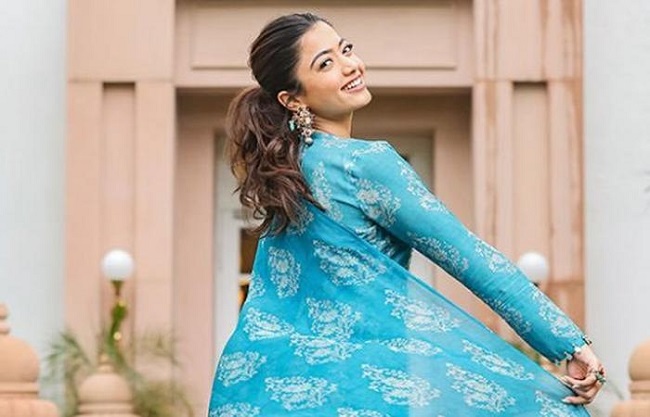 ఎవ‌ర్ గ్రీన్ ప్రేమ‌క‌థల‌ ఫ్రాంఛైజీలో ర‌ష్మిక‌?