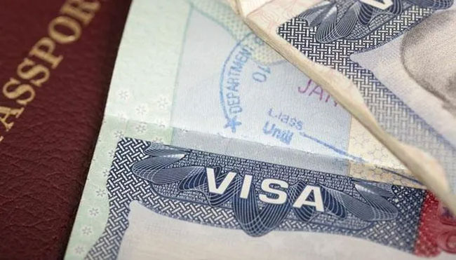 ఈ ఏడాది భారతీయ విద్యార్థులకు 82,000 వీసాలు జారీ చేసిన అమెరికా