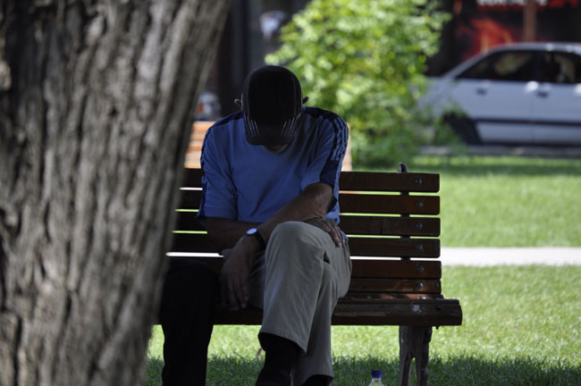 బ‌తికుండ‌గానే ద‌శ‌దిన క‌ర్మ చేసుకున్న వృద్ధుడు.. రీజ‌న్ తెలిస్తే అవాక్కే!