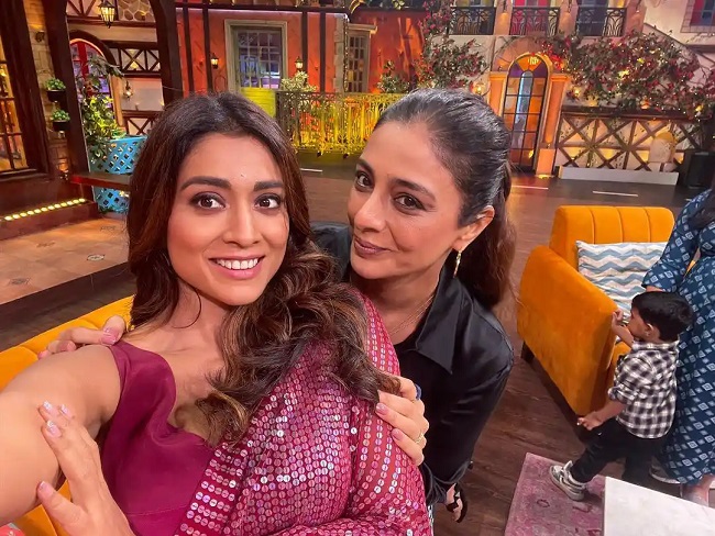 ఫేమస్ షో లో సందడి చేసిన శ్రియ.. ఇంకా ఏమాత్రం తగ్గలేగా! ఫేమస్ షో లో సందడి చేసిన శ్రియ.. ఇంకా ఏమాత్రం తగ్గలేగా!