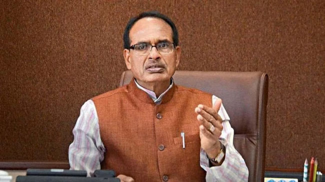 Chief Minister Supports Govt Employees Attending RSS!