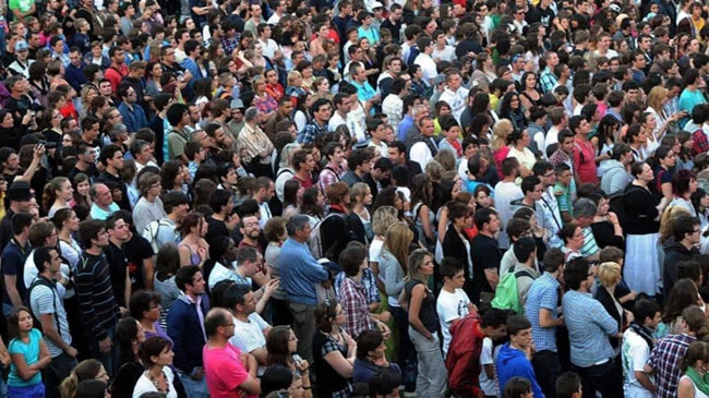 జనాభాలో చైనాను వెనక్కి నెట్టిన భారత్..!