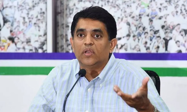 మూడు రాజధానులపై బుగ్గన పిల్లి మొగ్గలు.. ఆయన ఏం చెప్పారంటే? మూడు రాజధానులపై బుగ్గన పిల్లి మొగ్గలు.. ఆయన ఏం చెప్పారంటే?