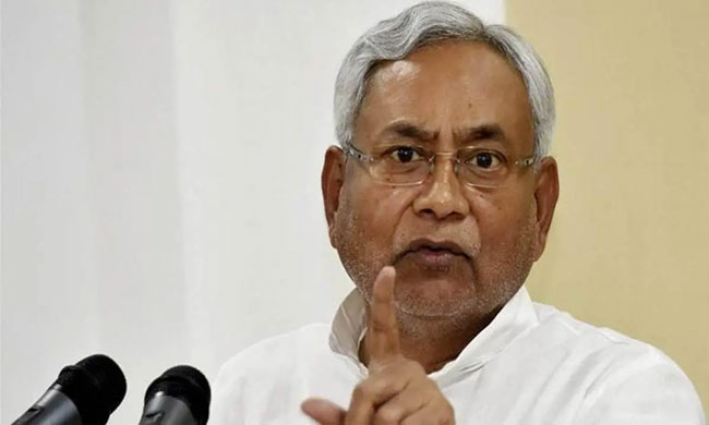 Farmer Speaking In English Makes Chief Minister Unhappy!
