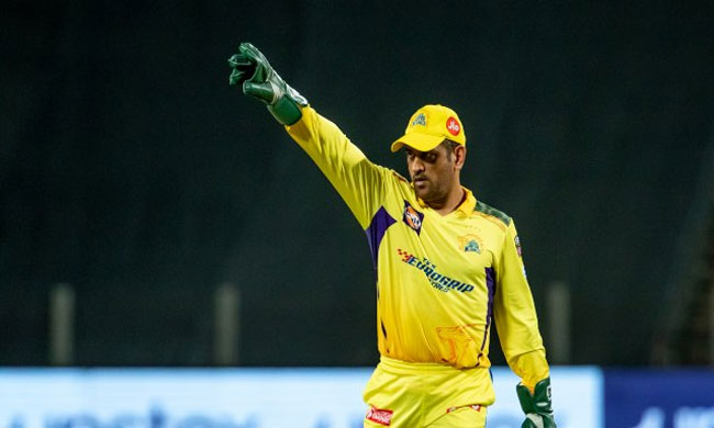 New Debate: 2023 To Be Last Season For Dhoni In IPL?