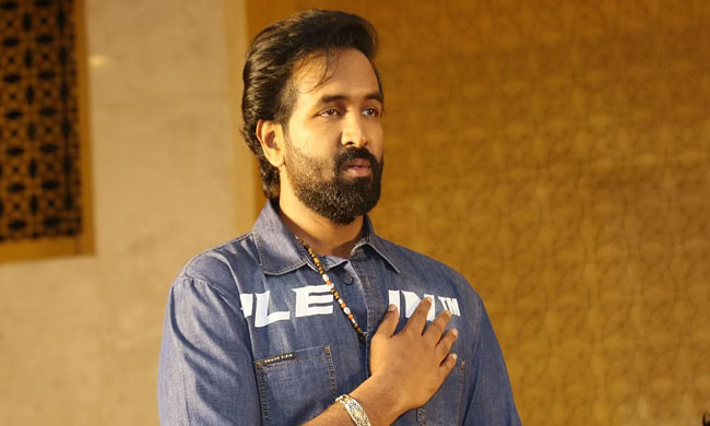 మనోజ్ తో గొడవపై స్పందించిన మంచు విష్ణు మనోజ్ తో గొడవపై స్పందించిన మంచు విష్ణు