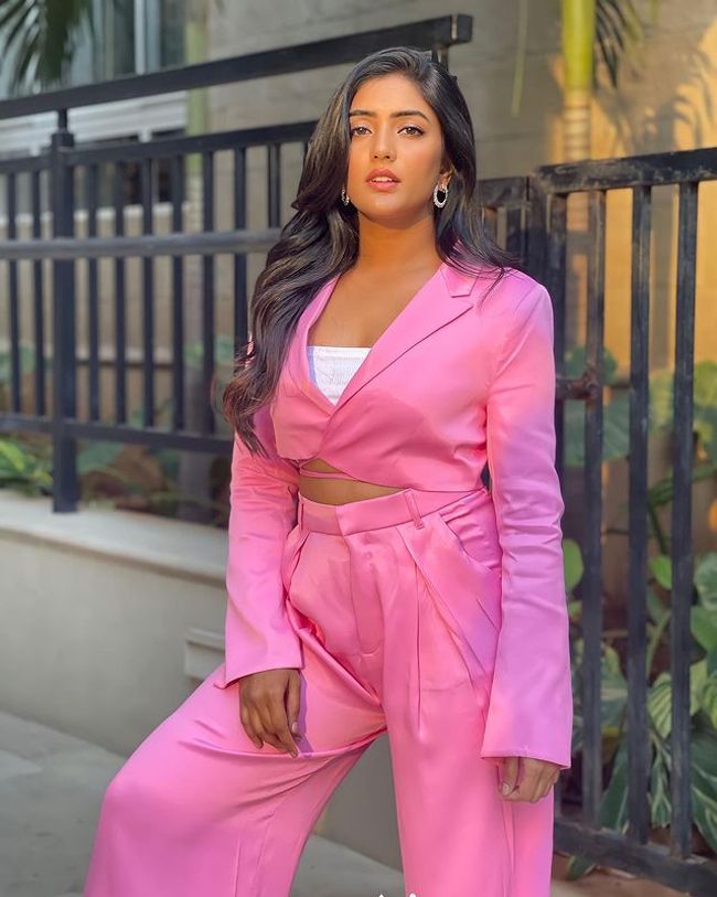 Enticing Looks Example Enticing Looks Of Eesha Rebba
