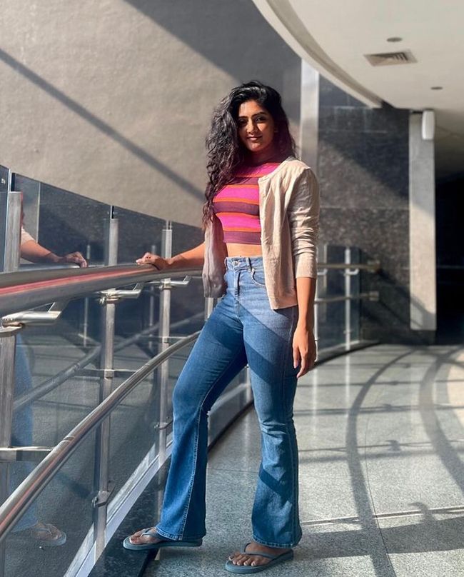 Enticing Looks Example Enticing Looks Of Eesha Rebba