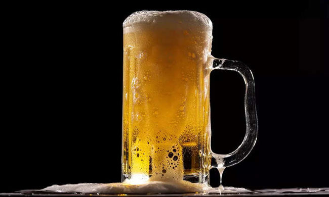 6 Lakh Beers Sold Daily In Hyderabad In Hot Summer!