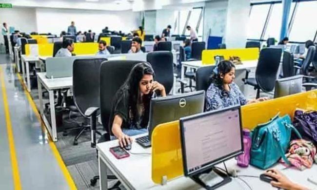 Bad News: No Hiring In IT Sector For 6 Months!