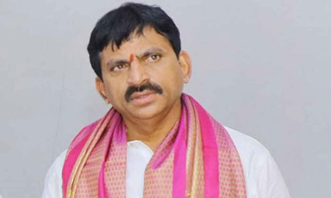 Ex-loyal Ponguletis rebuff to YS Sharmila
