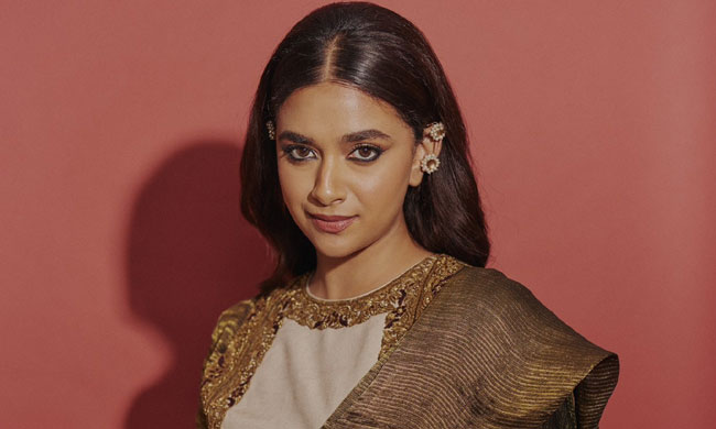 పెళ్లి వార్త.. మహానటి ఈసారి ఏమందంటే? పెళ్లి వార్త.. మహానటి ఈసారి ఏమందంటే?