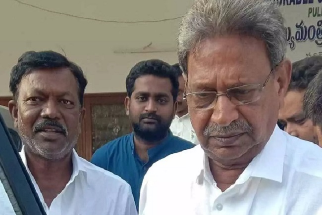 భాస్కర్ రెడ్డి అరెస్ట్ తో వేడెక్కిన రాజకీయం